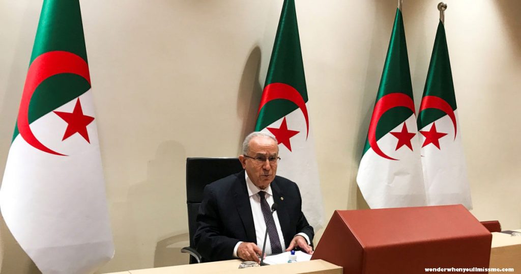 Algeria welcomes แอลจีเรียยินดีรับฟังความคิดเห็นจากสำนักงานของประธานาธิบดีเอ็มมานูเอล มาครงของฝรั่งเศส แสดงความ