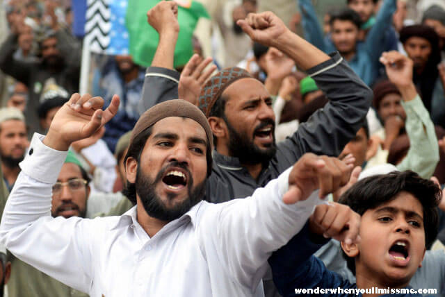 Pakistan frees far-right ทางการปากีสถานได้ปล่อยตัวหัวหน้ากลุ่มขวาจัด Tehreek-e-Labbaik Pakistan (TLP) โฆษกกลุ่มศาสนากล่าว 