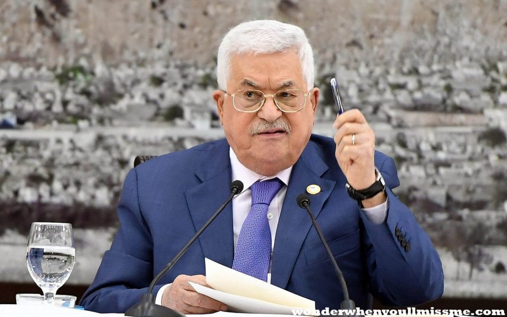 PA President Abbas รามัลเลาะห์ ที่ถูกยึดครองเวสต์แบงก์ มาห์มูด อับบาส ประธานองค์การปาเลสไตน์ (PA) ได้พบกับรัฐมนตรีกระทรวงกลาโหมของ