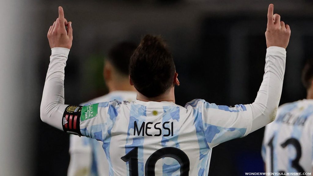 Messi leads ลิโอเนล เมสซี สร้างการแสดงที่มีมนต์ขลังเพื่อสร้างแรงบันดาลใจให้อาร์เจนตินาเอาชนะโครเอเชีย 3-0 และพาทีมเข้าสู่รอบชิงชนะเลิศฟุต