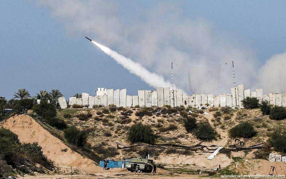 Who fired rockets อิสราเอลได้ทำการโจมตีทางอากาศทางตอนใต้ของเลบานอน โดยกำหนดเป้าหมายตามที่กล่าวว่าเป็นตำแหน่งของกลุ่มฮามาสในปาเลสไตน์